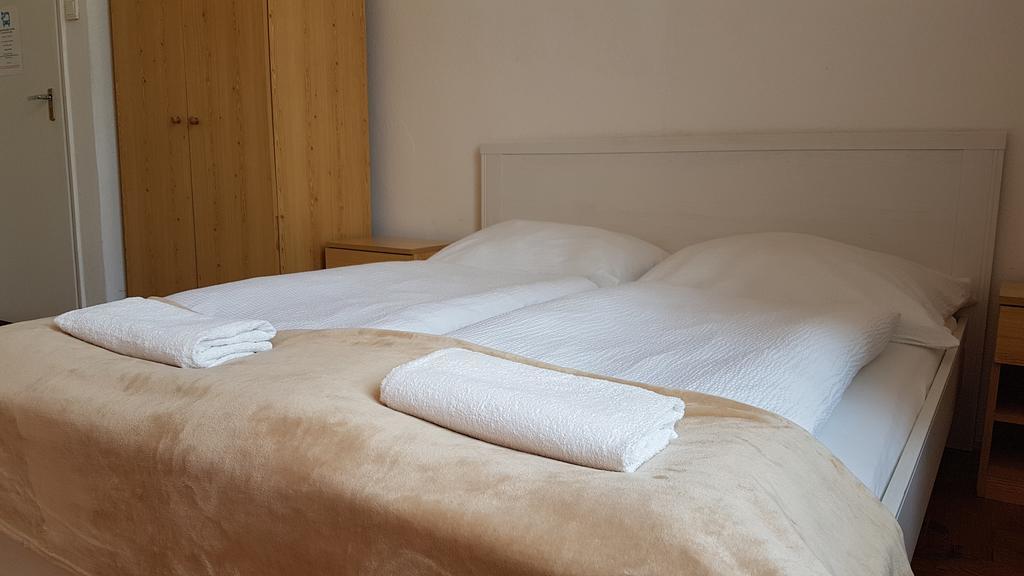 Westend Minihotel Budapest Bagian luar foto