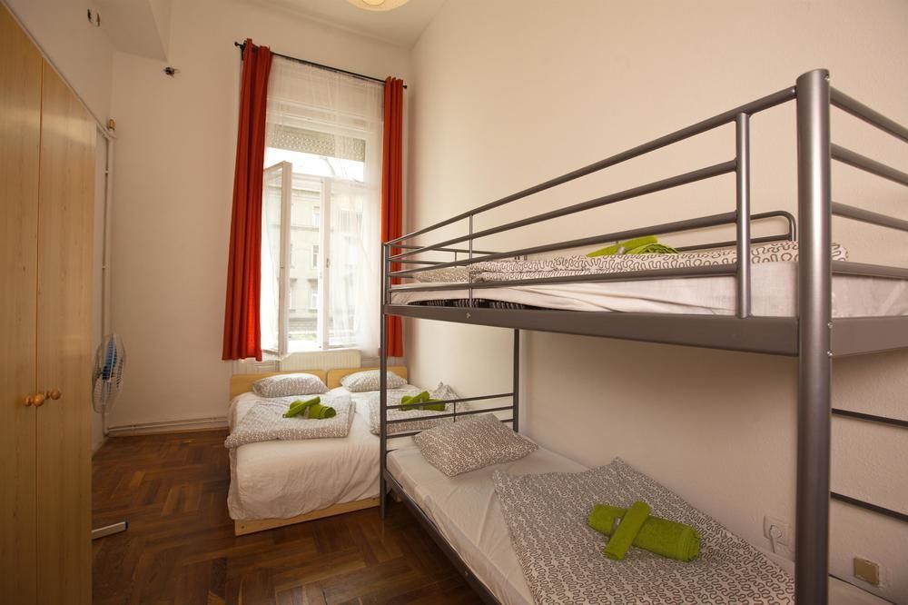 Westend Minihotel Budapest Bagian luar foto