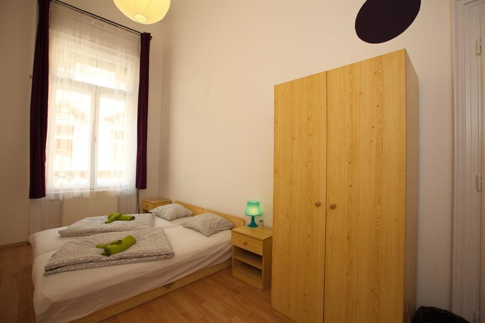 Westend Minihotel Budapest Bagian luar foto