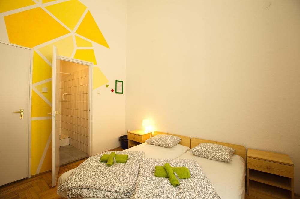 Westend Minihotel Budapest Bagian luar foto